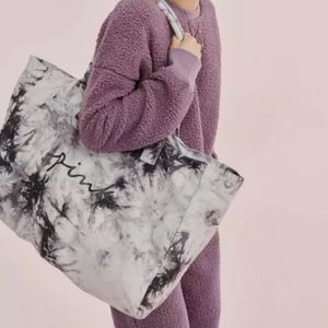 VS Pink Tie Dye Tote NWT